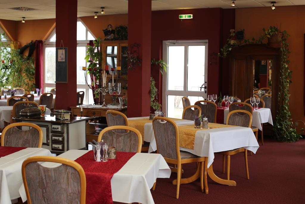 Hotel Taunus Residence Bad Camberg Exterior photo